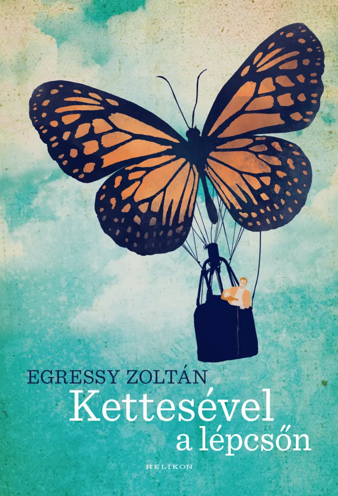 Kettesével a lépcsőn borító